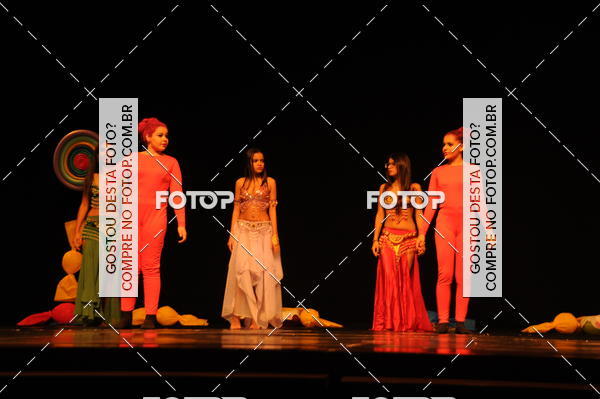 Buy your photos of the eventEspetculo de Dana Studio V on Fotop