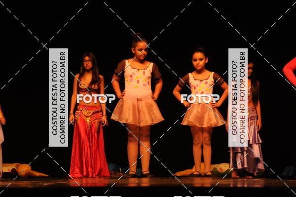 Buy your photos of the eventEspetculo de Dana Studio V on Fotop