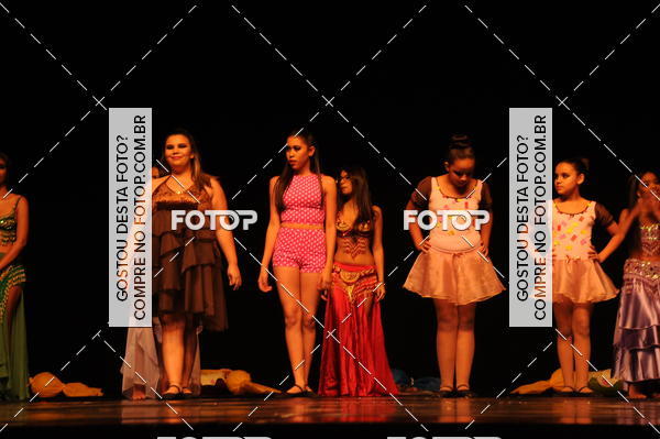 Buy your photos of the eventEspetculo de Dana Studio V on Fotop