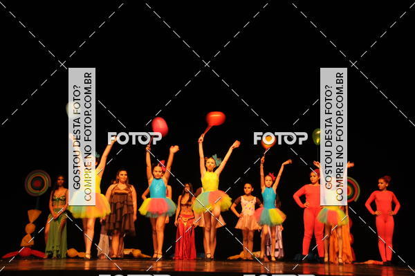 Buy your photos of the eventEspetculo de Dana Studio V on Fotop