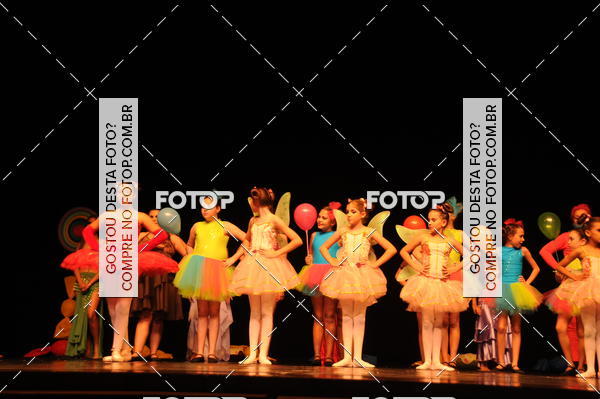 Buy your photos of the eventEspetculo de Dana Studio V on Fotop