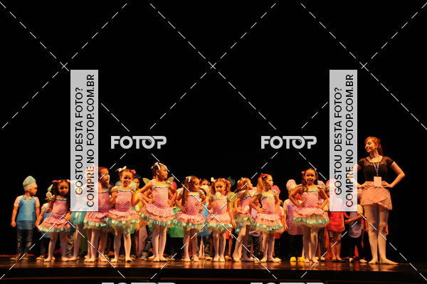 Buy your photos of the eventEspetculo de Dana Studio V on Fotop