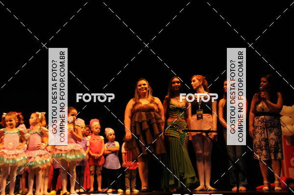 Buy your photos of the eventEspetculo de Dana Studio V on Fotop