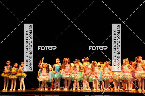 Buy your photos of the eventEspetculo de Dana Studio V on Fotop