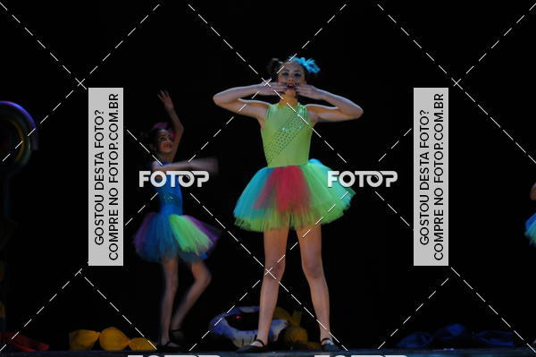 Buy your photos of the eventEspetculo de Dana Studio V on Fotop