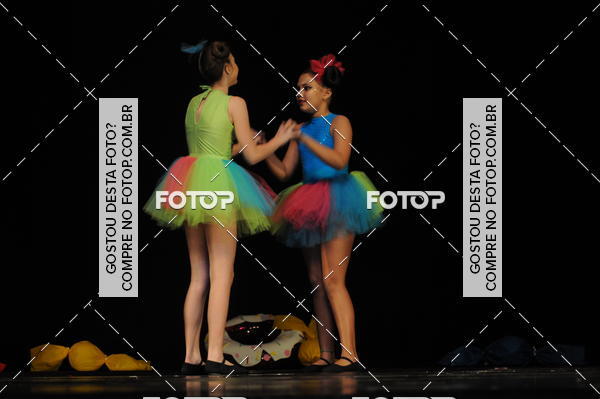 Buy your photos of the eventEspetculo de Dana Studio V on Fotop