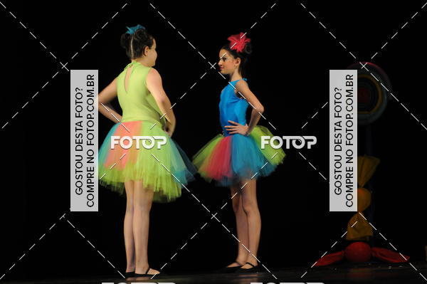 Buy your photos of the eventEspetculo de Dana Studio V on Fotop