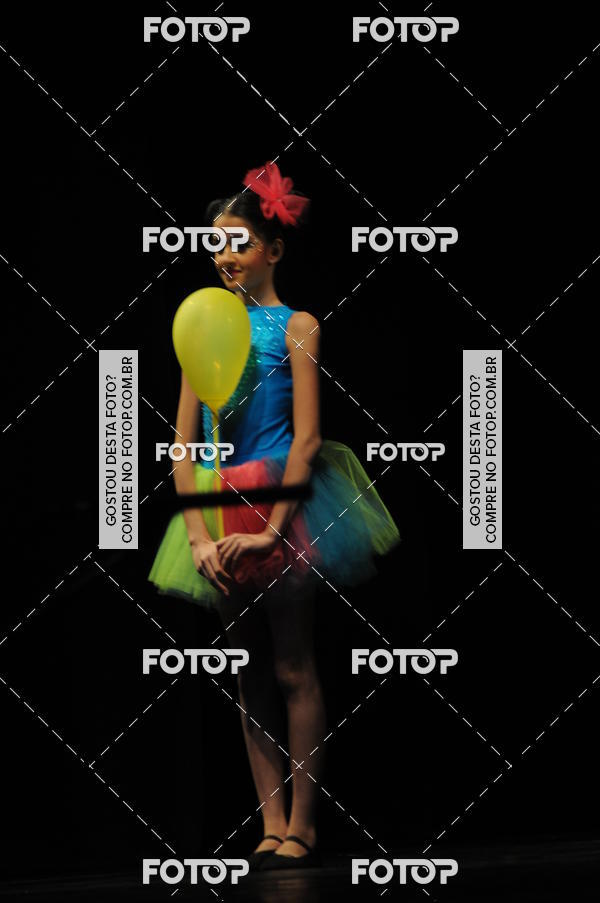 Buy your photos of the eventEspetculo de Dana Studio V on Fotop