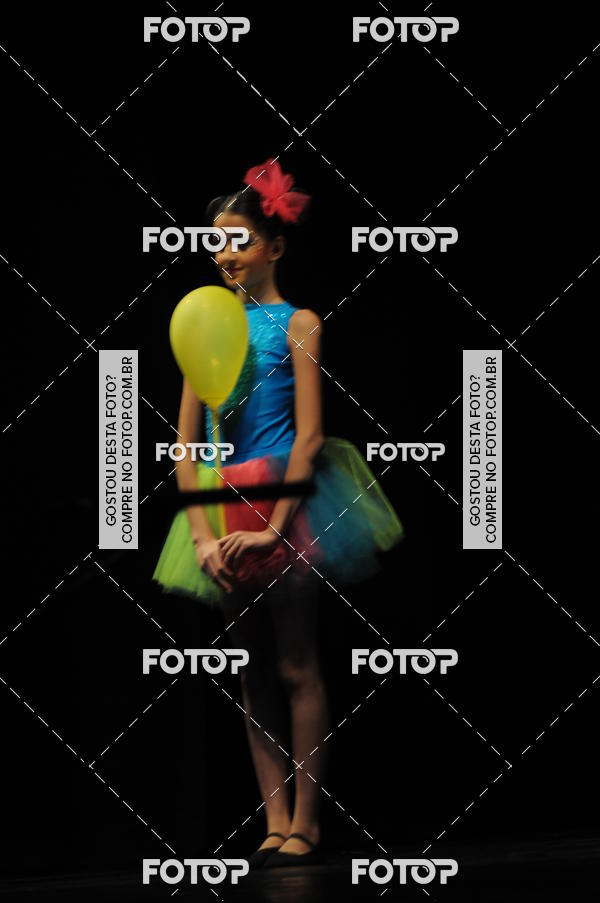 Buy your photos of the eventEspetculo de Dana Studio V on Fotop