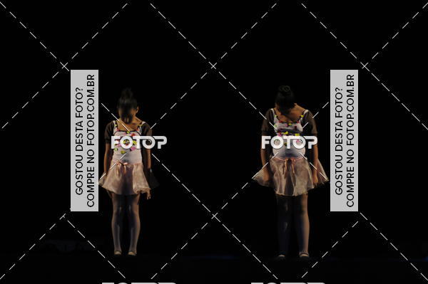 Buy your photos of the eventEspetculo de Dana Studio V on Fotop