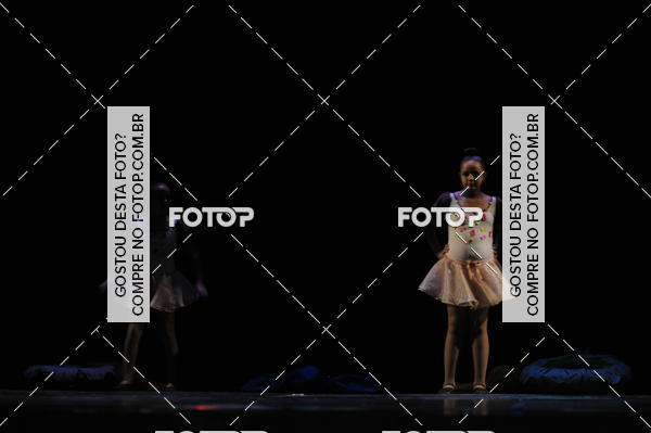 Buy your photos of the eventEspetculo de Dana Studio V on Fotop