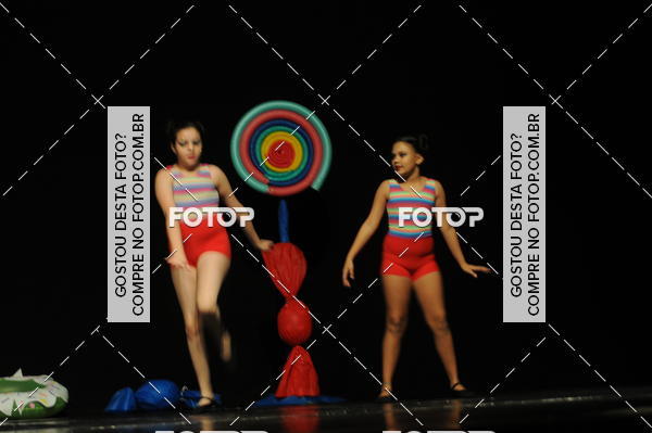 Buy your photos of the eventEspetculo de Dana Studio V on Fotop