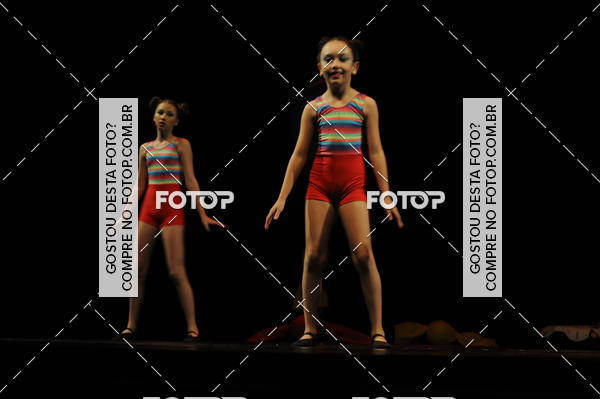 Buy your photos of the eventEspetculo de Dana Studio V on Fotop