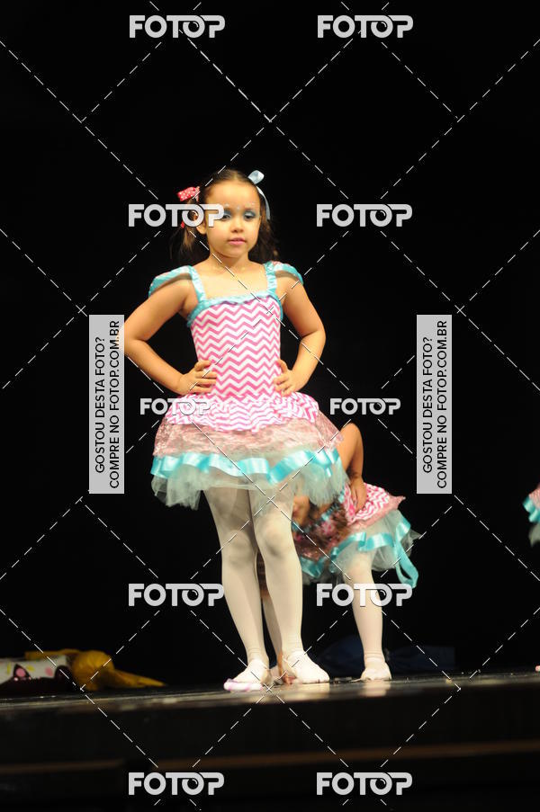 Buy your photos of the eventEspetculo de Dana Studio V on Fotop