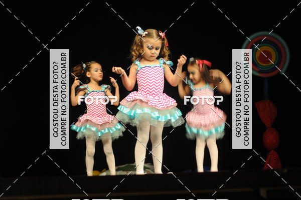 Buy your photos of the eventEspetculo de Dana Studio V on Fotop