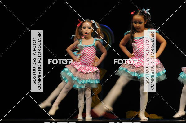 Buy your photos of the eventEspetculo de Dana Studio V on Fotop