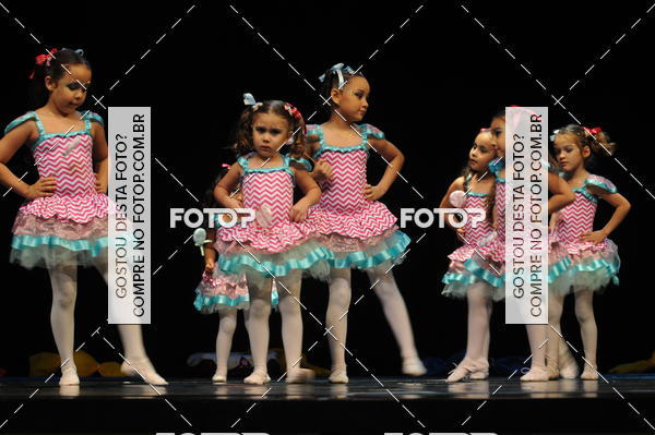 Buy your photos of the eventEspetculo de Dana Studio V on Fotop