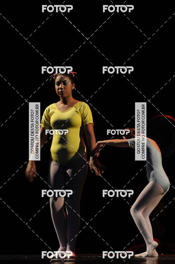 Buy your photos of the eventEspetculo de Dana Studio V on Fotop