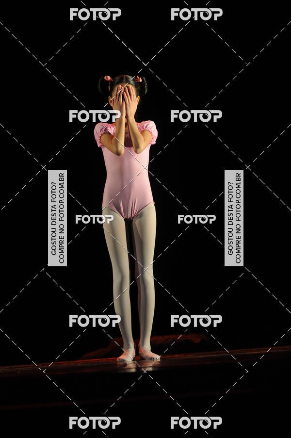 Buy your photos of the eventEspetculo de Dana Studio V on Fotop