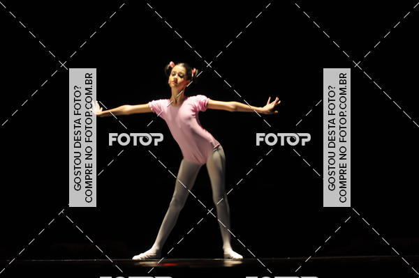 Buy your photos of the eventEspetculo de Dana Studio V on Fotop