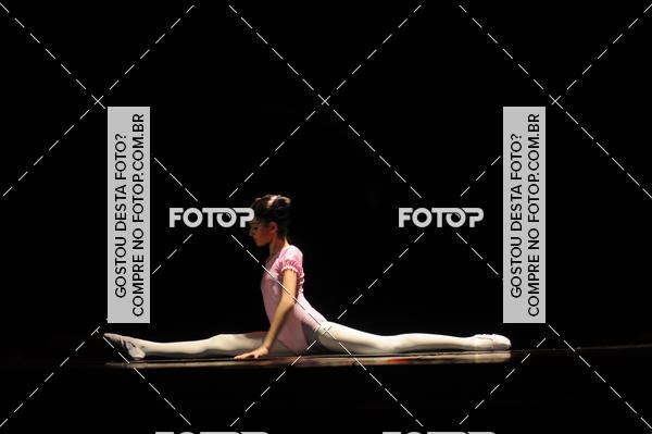 Buy your photos of the eventEspetculo de Dana Studio V on Fotop