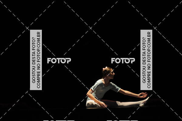 Buy your photos of the eventEspetculo de Dana Studio V on Fotop