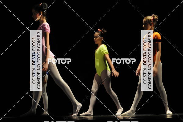 Buy your photos of the eventEspetculo de Dana Studio V on Fotop