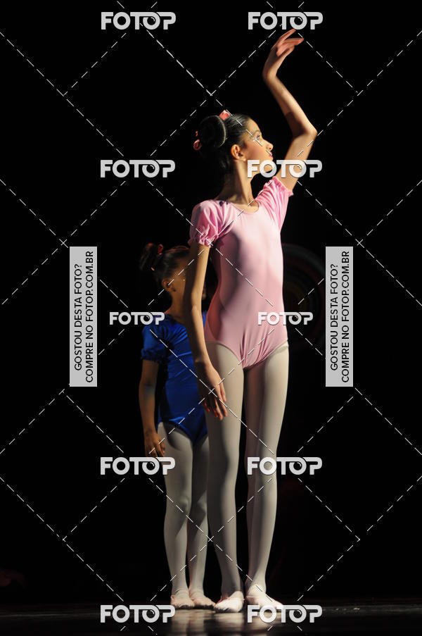 Buy your photos of the eventEspetculo de Dana Studio V on Fotop