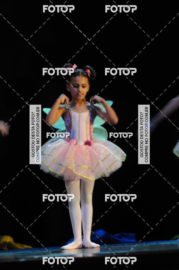 Buy your photos of the eventEspetculo de Dana Studio V on Fotop