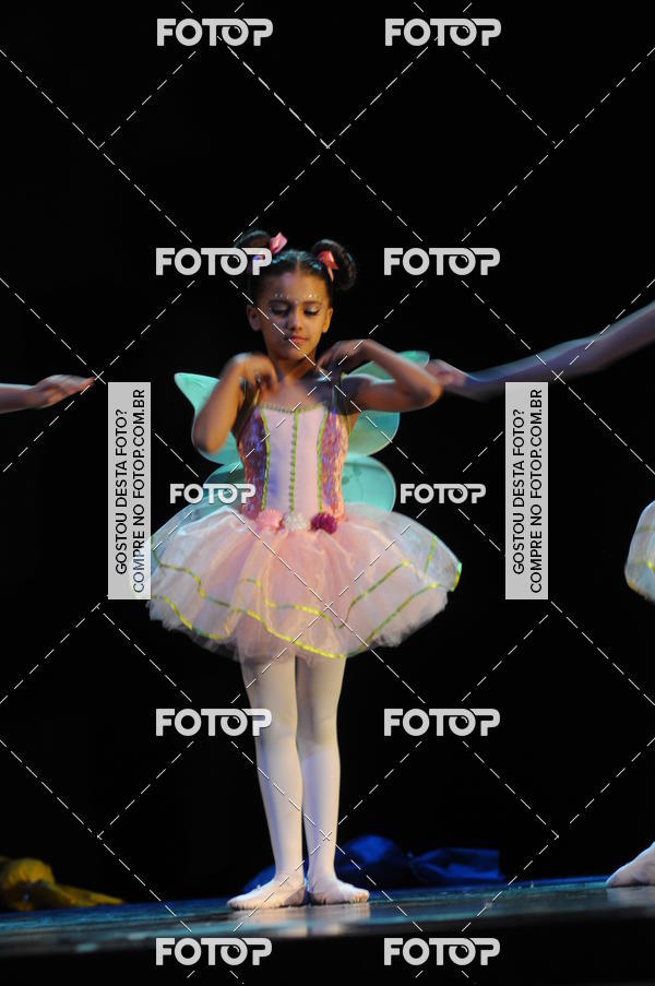 Buy your photos of the eventEspetculo de Dana Studio V on Fotop