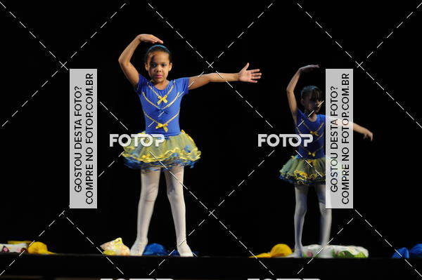 Buy your photos of the eventEspetculo de Dana Studio V on Fotop