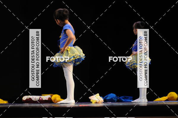 Buy your photos of the eventEspetculo de Dana Studio V on Fotop