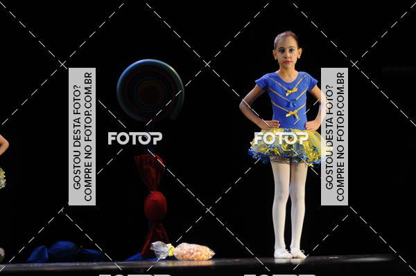 Buy your photos of the eventEspetculo de Dana Studio V on Fotop