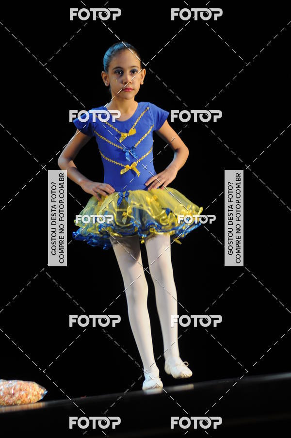 Buy your photos of the eventEspetculo de Dana Studio V on Fotop