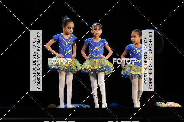 Buy your photos of the eventEspetculo de Dana Studio V on Fotop