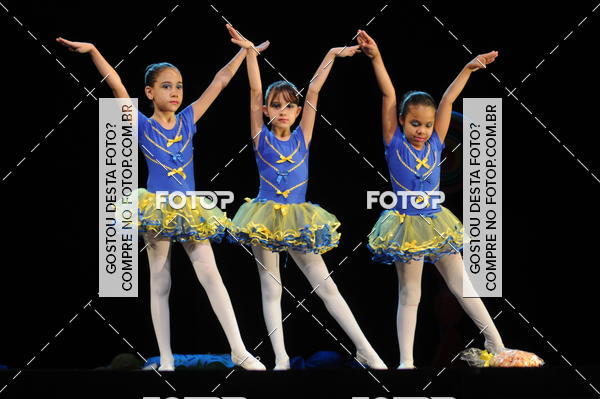 Buy your photos of the eventEspetculo de Dana Studio V on Fotop