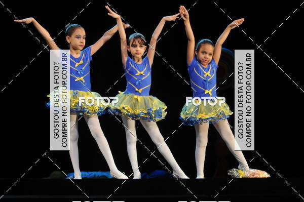 Buy your photos of the eventEspetculo de Dana Studio V on Fotop