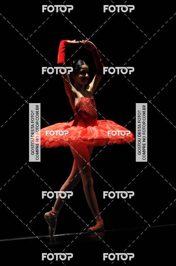 Buy your photos of the eventEspetculo de Dana Studio V on Fotop
