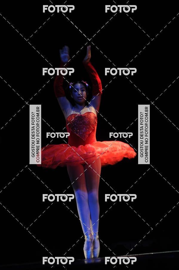 Buy your photos of the eventEspetculo de Dana Studio V on Fotop