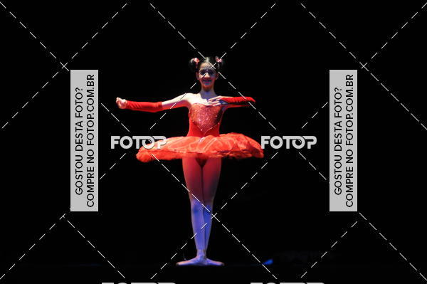 Buy your photos of the eventEspetculo de Dana Studio V on Fotop