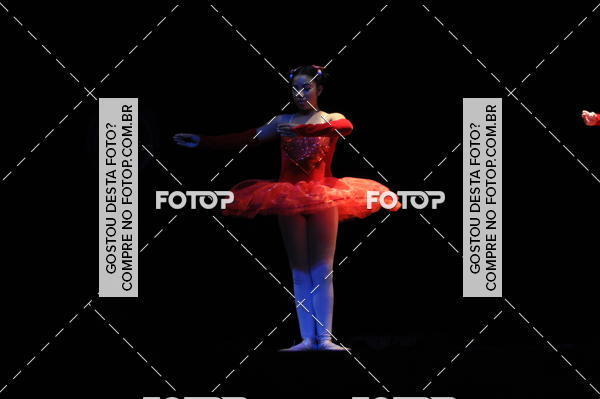 Buy your photos of the eventEspetculo de Dana Studio V on Fotop
