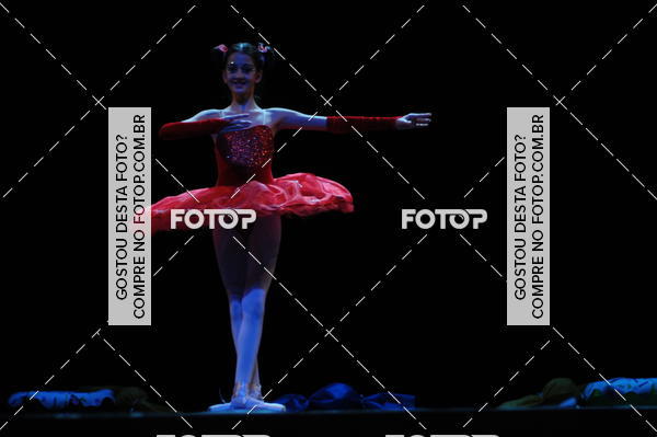 Buy your photos of the eventEspetculo de Dana Studio V on Fotop