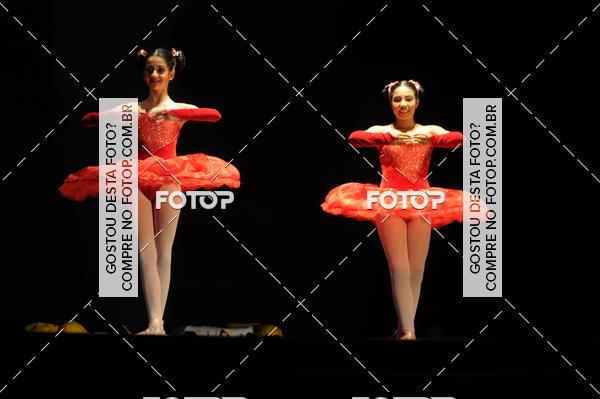 Buy your photos of the eventEspetculo de Dana Studio V on Fotop