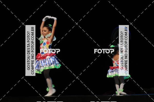 Buy your photos of the eventEspetculo de Dana Studio V on Fotop