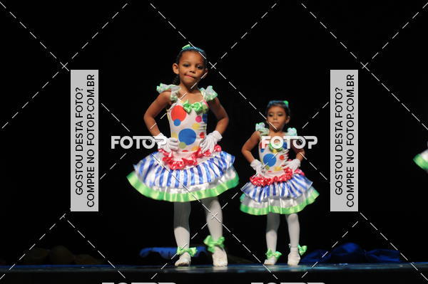 Buy your photos of the eventEspetculo de Dana Studio V on Fotop