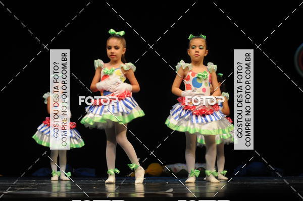 Buy your photos of the eventEspetculo de Dana Studio V on Fotop