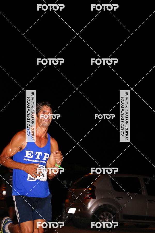 Buy your photos of the eventGreen Night -Corrida Noturna - Piratininga on Fotop