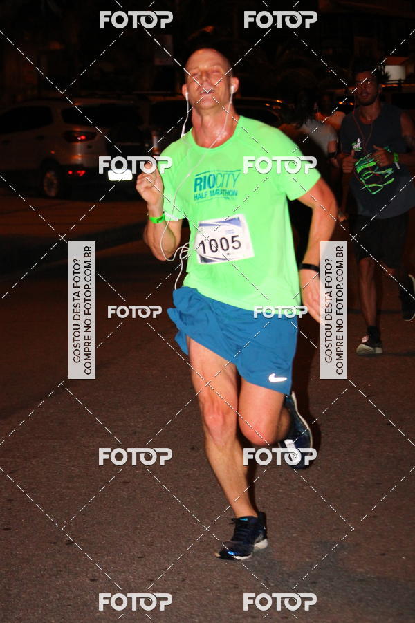 Buy your photos of the eventGreen Night -Corrida Noturna - Piratininga on Fotop