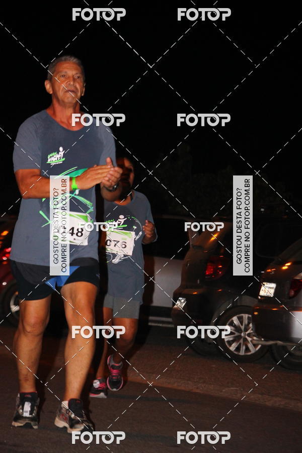 Buy your photos of the eventGreen Night -Corrida Noturna - Piratininga on Fotop