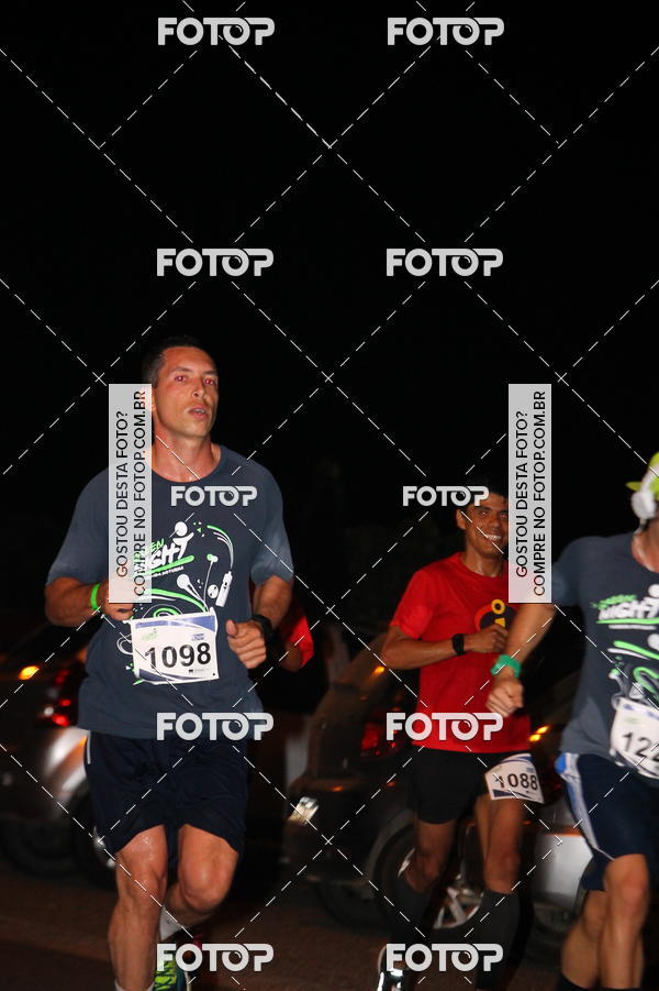 Buy your photos of the eventGreen Night -Corrida Noturna - Piratininga on Fotop